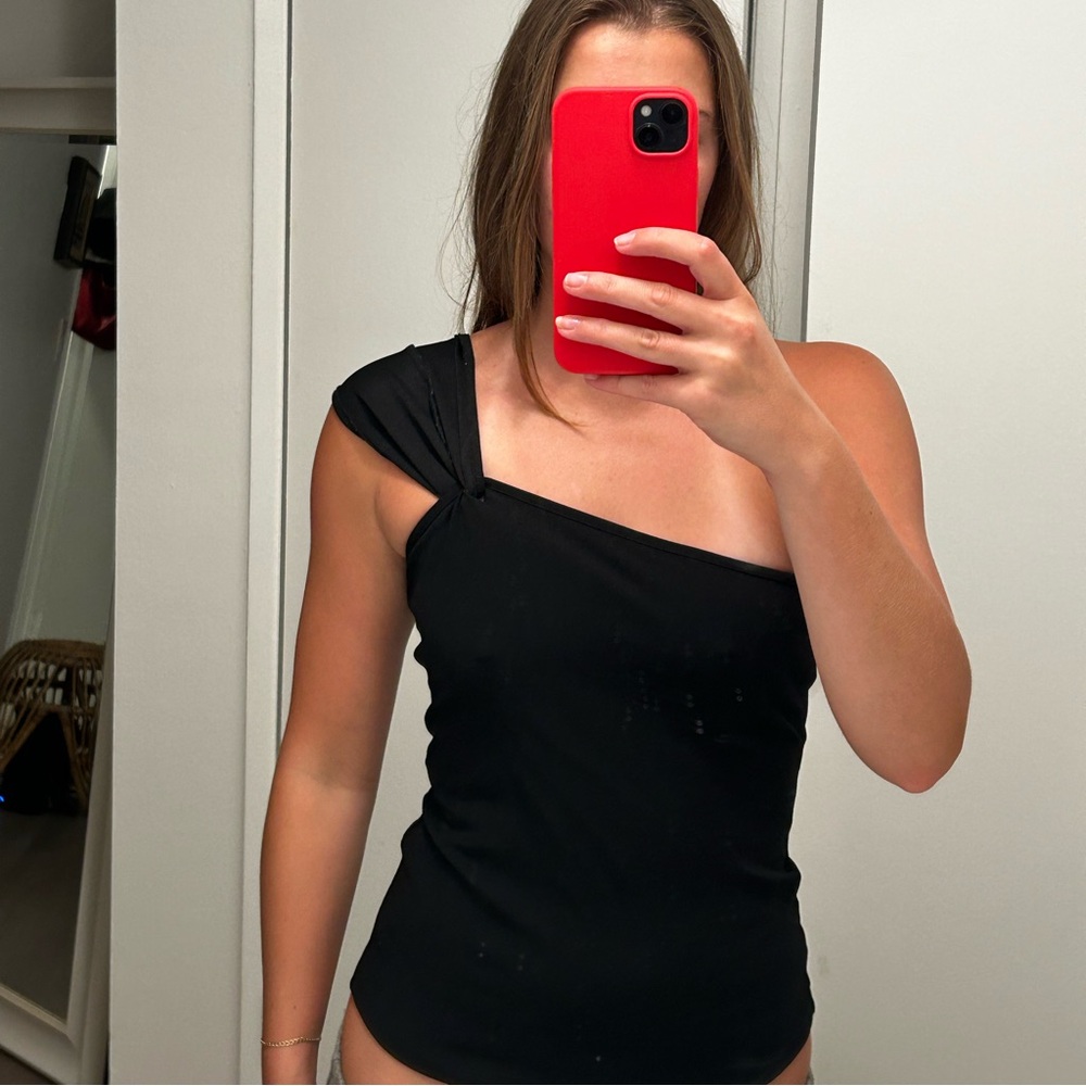 NA-KD Black One Shoulder Top